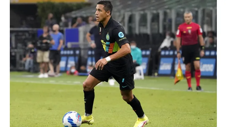 Alexis Sánchez aún espera por su primera titularidad de la temporada.