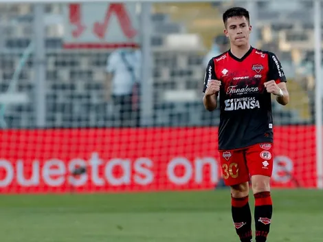 Camarín de Ñublense: "Recuperamos la esencia del overol"