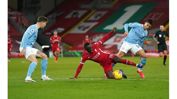 El Liverpool llega como puntero, pero el City está a nada de sobrepasarlos.