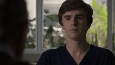 Freddie Highmore revela que contrajo matrimonio recientemente