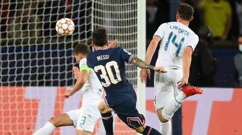 En su segundo partido por la Champions y cuarto desde que se puso la camiseta del PSG, Lio Messi se anota con su primer gol para la historia. Foto: Getty Images