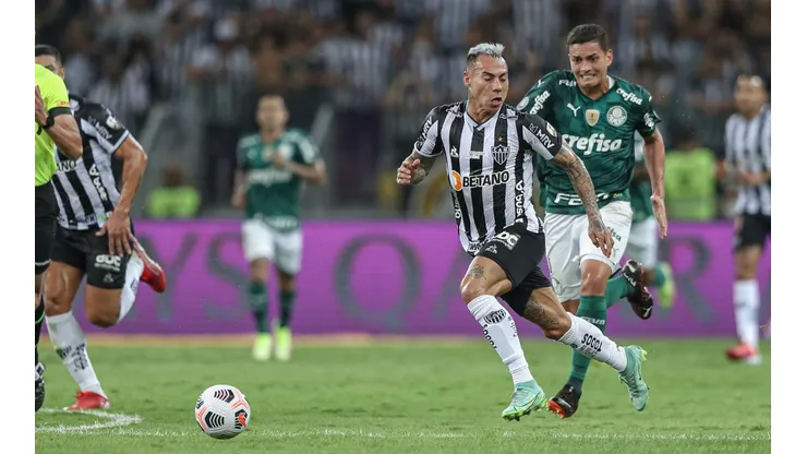 Eduardo Vargas registra tres goles en once partidos disputados en la presente Copa Libertadores