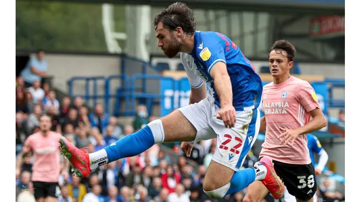 Tony Mowbray no escatimó en loas para Ben Brereton
