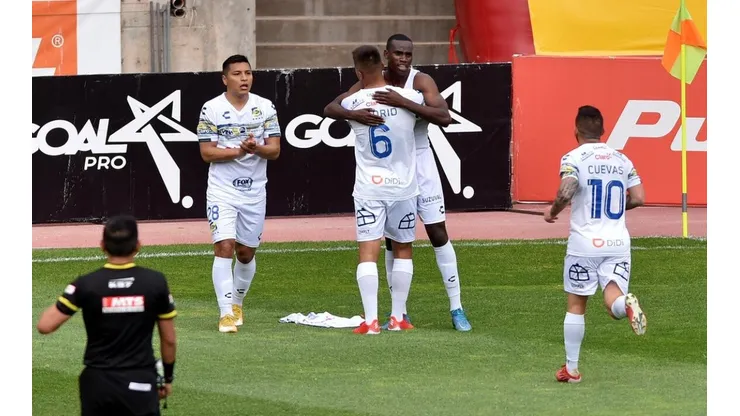 Everton ganó de visita