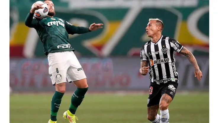 Eduardo Vargas podría volver a ser titular en el Mineiro ante la lesión de Diego Costa.