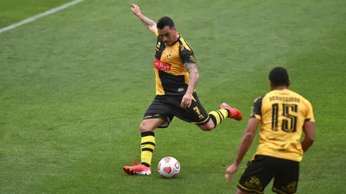 Los Piratas no lograron sumar de a tres ante su escolta.