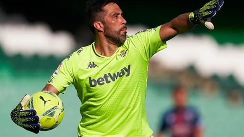 Claudio Bravo sacó nota 6 en el triunfo de Real Betis contra Osasuna.