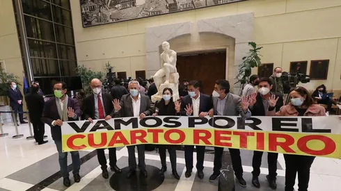 En el Debate Presidencial televisivo de ayer, uno de los temas que mayor discusión generó entre los candidatos fue el posible Cuarto Retiro.