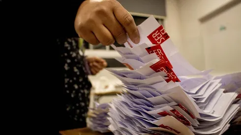 Ayer se realizó el primer Debate Presidencial televisivo de CNN y Chilevisión, donde participaron los candidatos Gabriel Boric, José Antonio Kast, Yasna Provoste, Sebastián Sichel y Eduardo Artés.