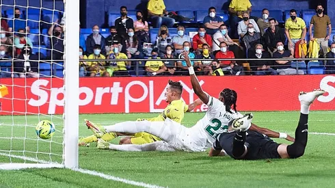 Elche de Enzo Roco fue goleado por el Villarreal