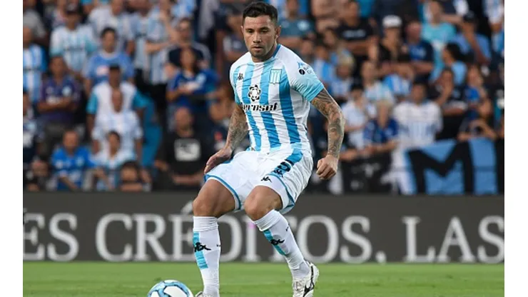 Eugenio Mena y una nueva asistencia en Racing Club.