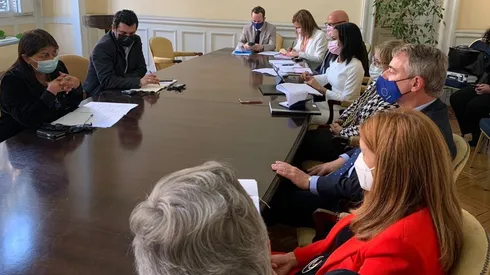 UE visita convención constitucional y la cataloga como "ejemplo para el mundo"