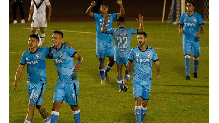 Cuatro jugadores de San Marcos de Arica fueron aislados, mientras desde el club aseguran que no han presentado síntomas.