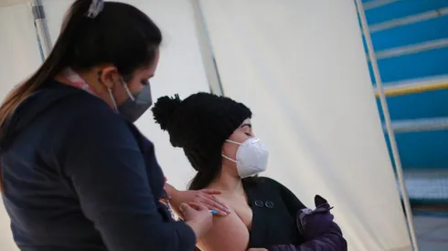 Población menor de edad puede obtener vacuna Sinovac esta semana.