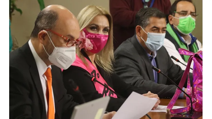 Gobierno pone discusión inmediata al cuarto retiro
