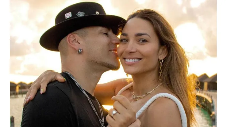 Raúl Peralta junto a Lisandra Silva en Islas Maldivas.