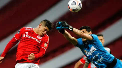 El ex Unión Española no ha logrado convencer en Internacional de Brasil.