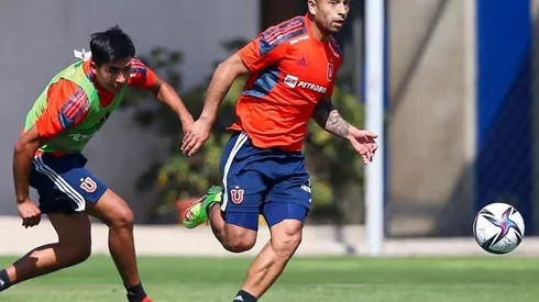 Universidad de Chile ya pudo entrenar con el nuevo balón oficial que será utilizado en los torneos profesionales del fútbol chileno