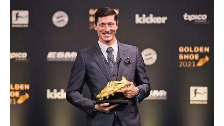 Lewandowski recibe la Bota de Oro, tras marcar 41 goles en la Bundesliga
