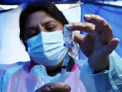 ¿A quiénes les corresponde la dosis de refuerzo contra el Covid-19 esta semana?