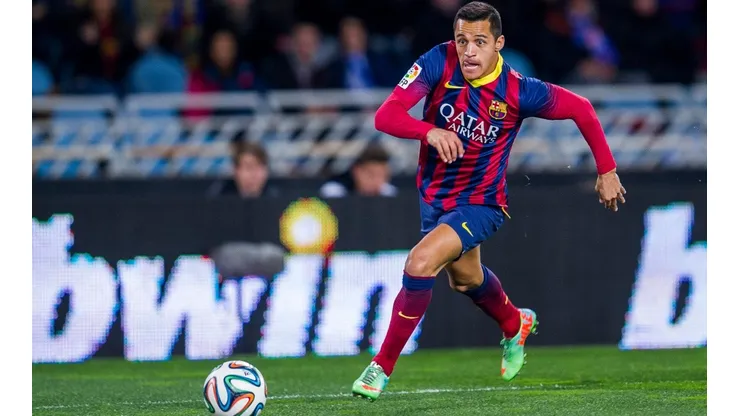Alexis Sánchez jugando en Barcelona