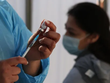 ¿Quiénes deben vacunarse con dosis de refuerzo durante esta semana?