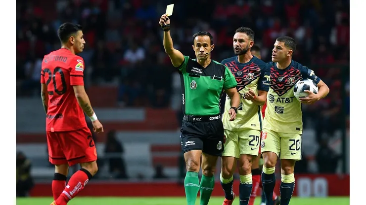 Claudio Baeza celebró triunfo y asistencia de Toluca, pero se fue expulsado contra América.