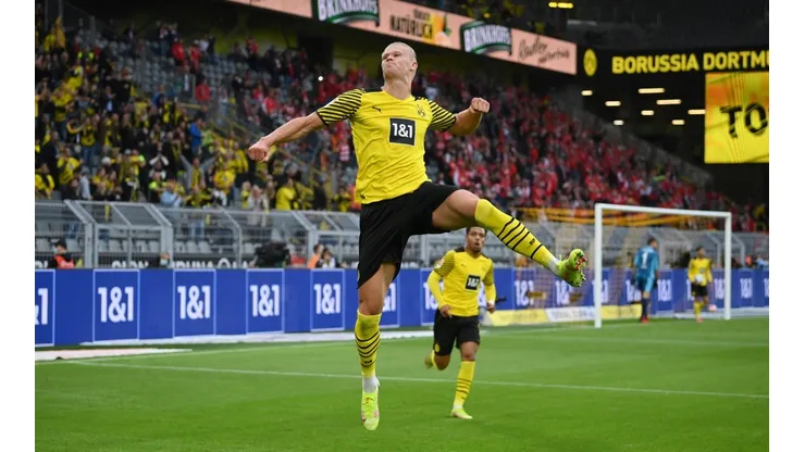 Haaland celebrando tras anotarle al Union Berlin