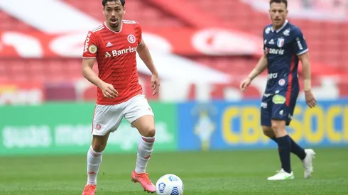 El Fortaleza de Ángelo Henríquez no pudo aguantar el empate en Porto Alegre