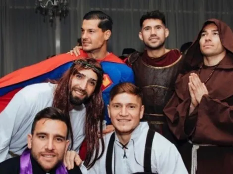 ¡Ánimo a tope! Jugadores de Colo Colo lo dan todo en fiesta de disfraces