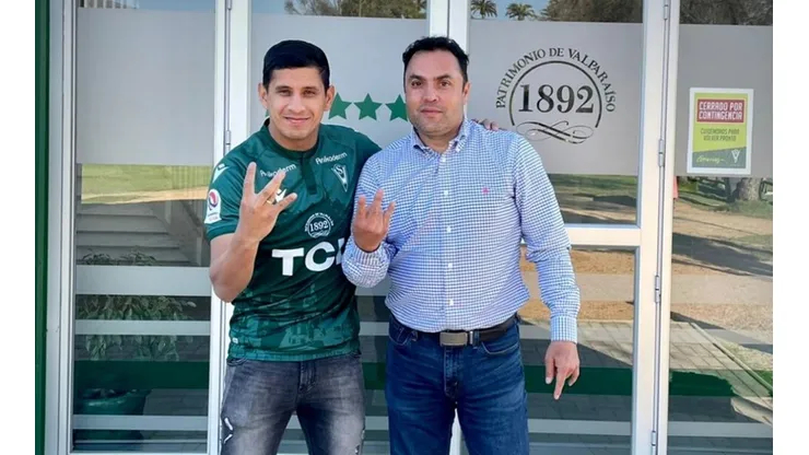 El trasandino ya viste la camiseta de los porteños.