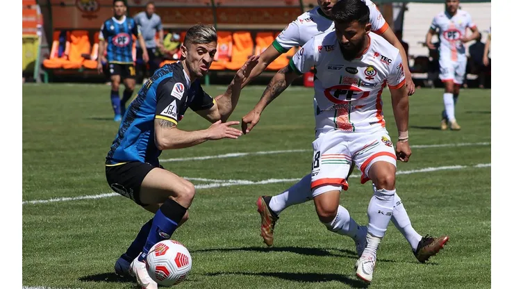 En El Salvador se juega este partido pendiente.