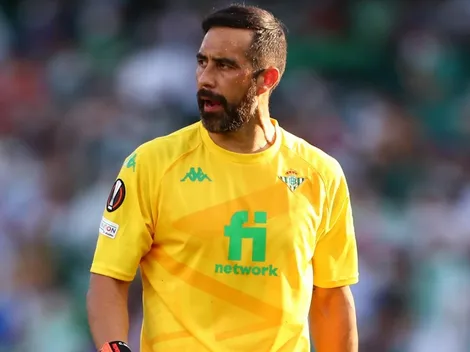 Prensa española por Bravo: "Ordena desde atrás como pocos"