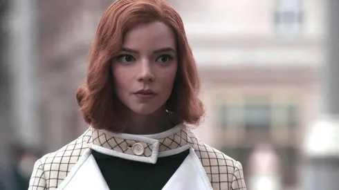 Anya Taylor Joy interpreta a Beth Harmon en Gambito de Dama.