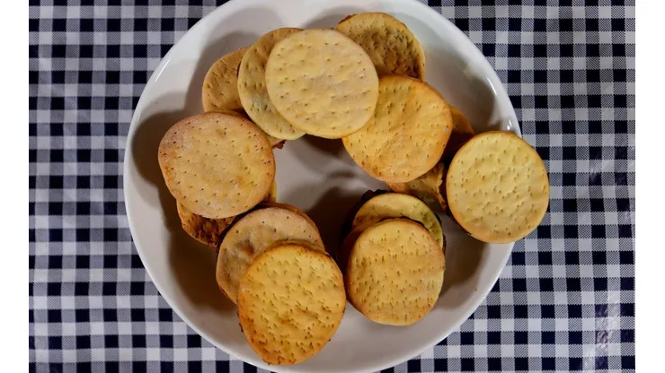 Conoce la receta para hacer chilenitos en tu casa.