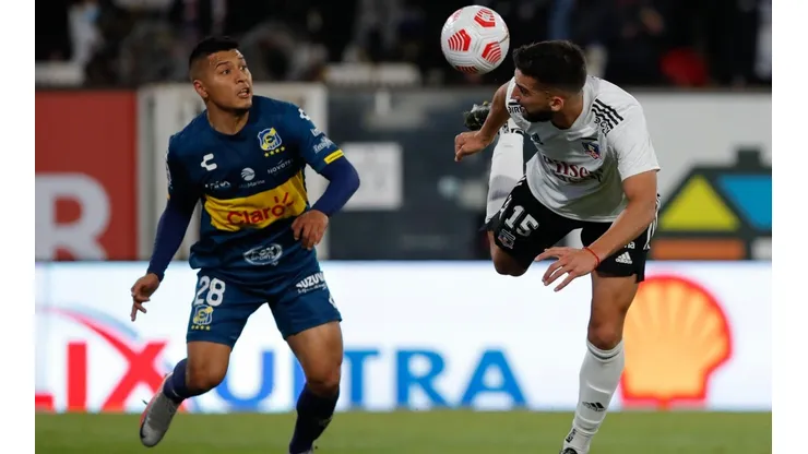 Emiliano Amor y una joyita que casi termina en golazo de Colo Colo contra Everton.