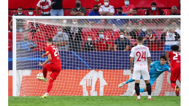 Luka Sucic cobró dos de los tres penales del RB Salzburgo, convirtiendo uno y fallando el otro.