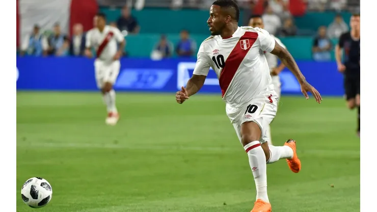 Jefferson Farfán aparece como posible seleccionado peruano ante Chile