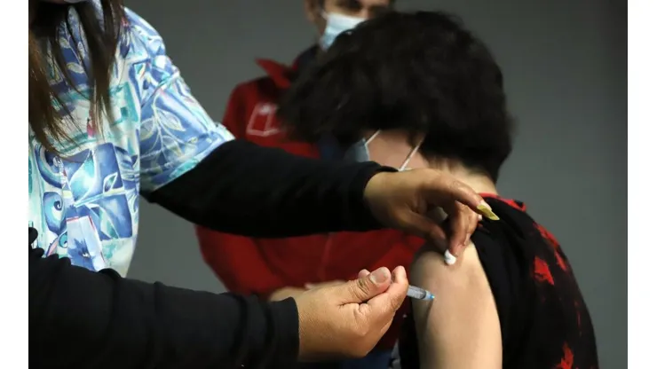 Ayer lunes comenzaron las inoculaciones para menores de edad entre 6 y 11 años.