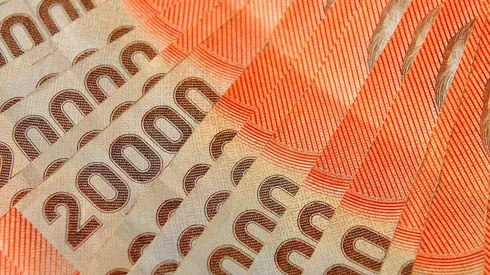 El 12 de julio se publicó en el Diario Oficial la Ley 21.360, la cual buscaba reajustar el monto del Ingreso Mínimo Mensual, debido al contexto del Covid-19 en Chile.