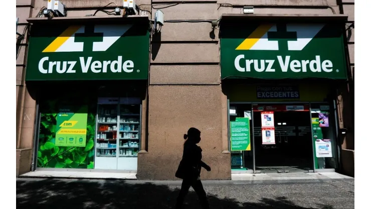 Revisa quiénes pueden cobrar la compensación de la colusión de Salcobrand y Cruz Verde