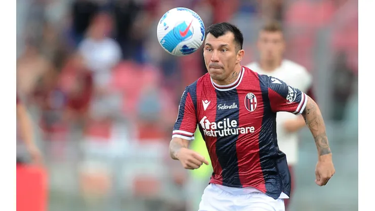 El Pitbull volvió a jugar de central
