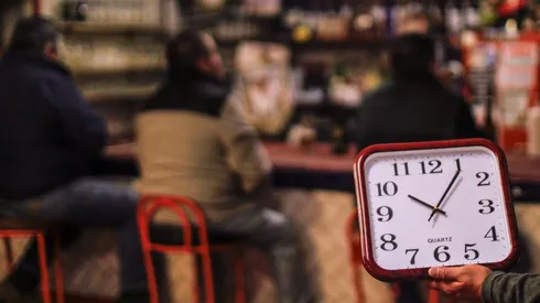 Según el Plan 18 Seguro, no se pueden realizar celebraciones durante el toque de queda, por lo que se mantienen las disposiciones originales del Plan Paso a Paso.