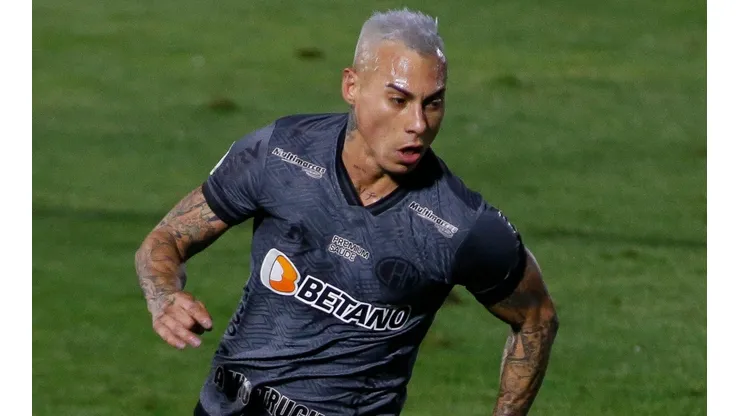 Edu Vargas cumplió otra gran actuación en el Brasileirao.