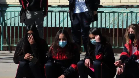 Alumnos entre 5° básico y 4° medio pueden ser acreedores del Bono Logro Escolar.