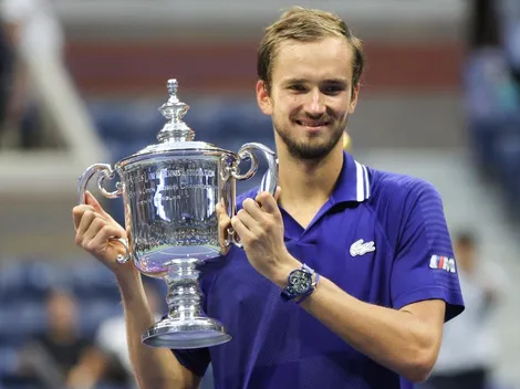 Medvedev tumba a Djokovic y arruina su Grand Slam