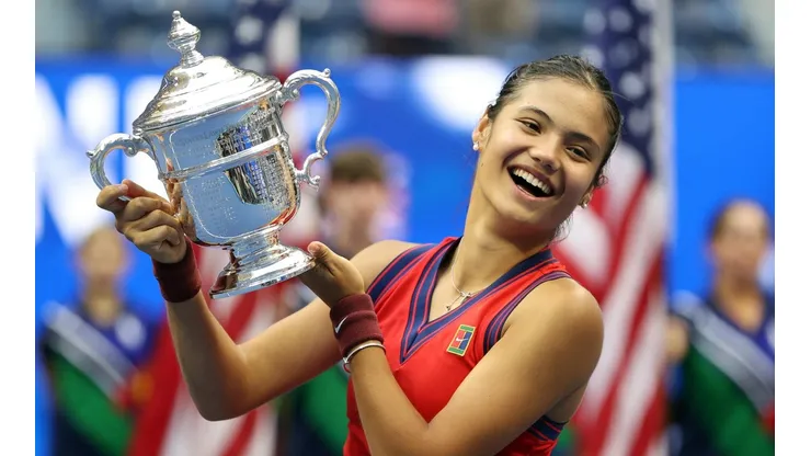 Con tan solo 18 años la británica Emma Raducanu levantó su primer título en su carrera en el US Open.