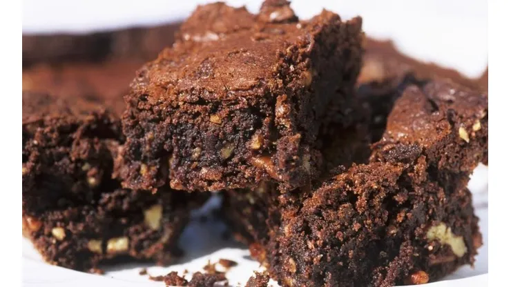Conoce los ingredientes y cómo preparar un brownie.