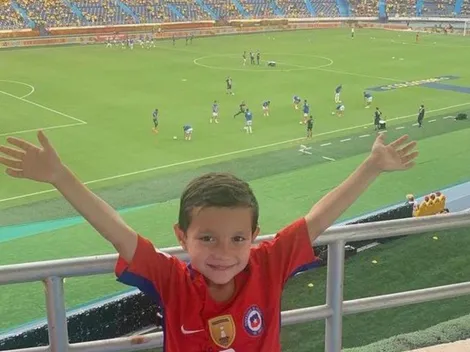 Padres de pequeño hincha de la Roja cuentan cómo vio al equipo en Colombia