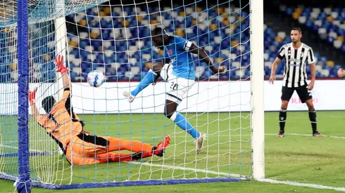 Napoli y triunfo por 2-1 contra Juventus: la Vecchia Signora para muy abajo en Italia.